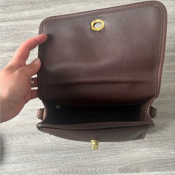Vintage 1997 Coach 9870 Court Top Handle Leather Bag Dark Brown Crossbody Bag - Picture 8 of 13